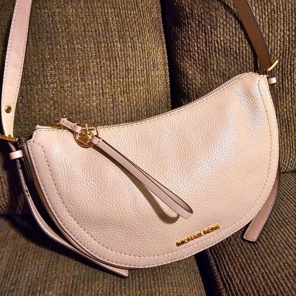 Michael Kors Camden Soft Pink Pebbeled Leather Shoulder Purse NWT
